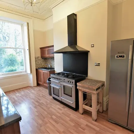 The Coach House - Yourapartment *